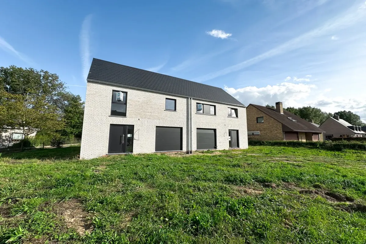 Huis te  koop in Merelbeke 9820 498664.00€ 3 slaapkamers 165.00m² - Zoekertje 587770