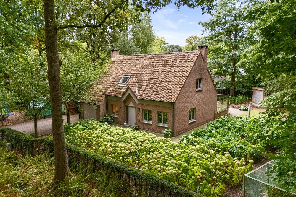 Huis te koop in Aalter 9880 675000.00€ 5 slaapkamers 254.00m² - Zoekertje 588228