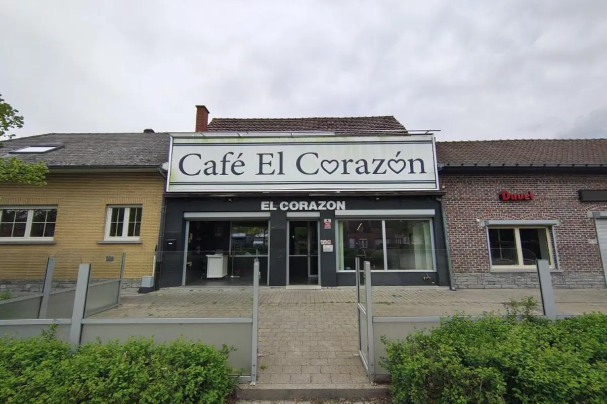 Handelszaak te  koop in Geraardsbergen 9500 398000.00€  slaapkamers m² - Zoekertje 587778