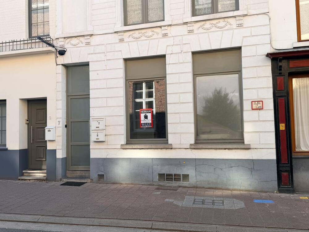 Handelszaak te huur in Geraardsbergen 9500 850.00€ slaapkamers 61.00m² - Zoekertje 589897