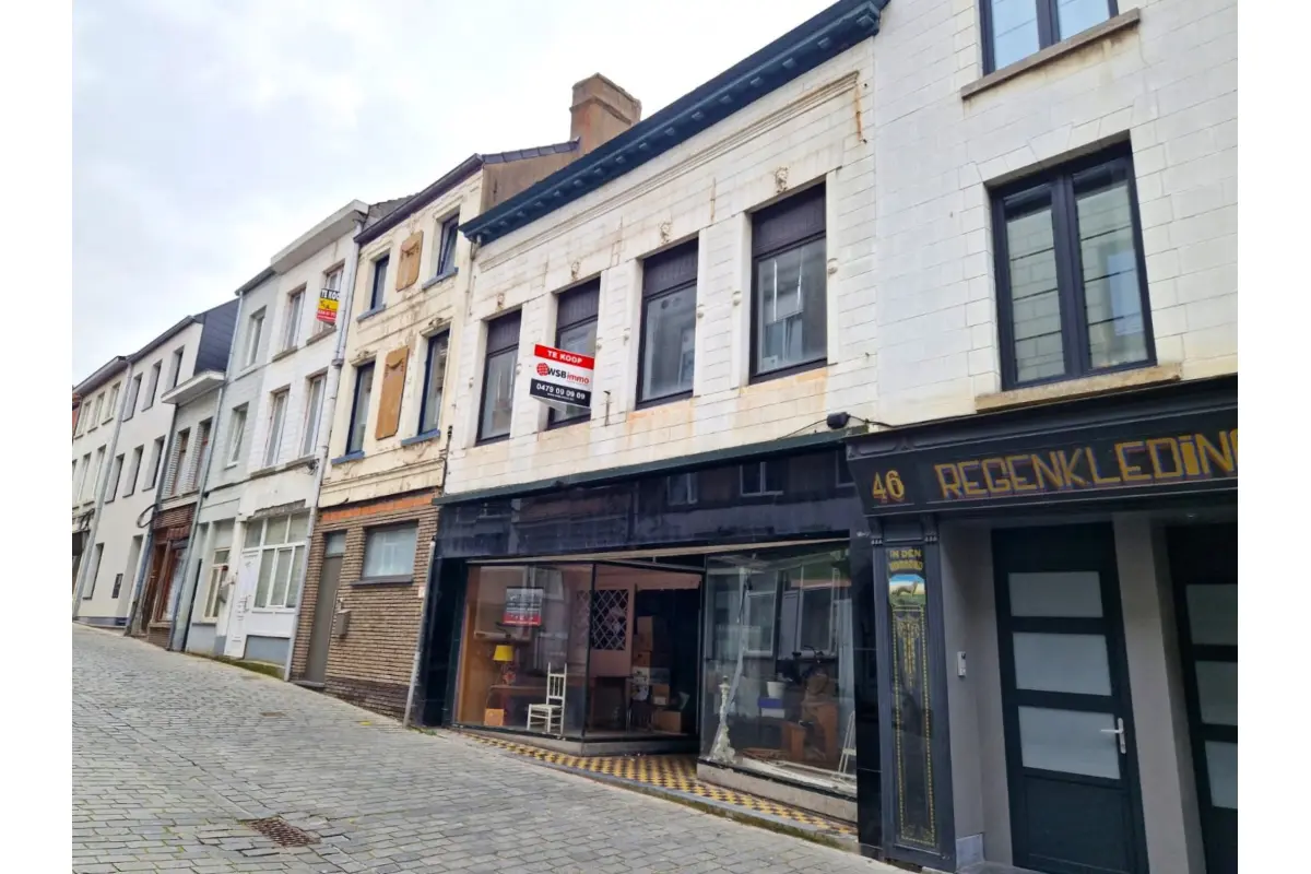 Mixgebouw te  koop in Geraardsbergen 9500 145000.00€ 3 slaapkamers 193.00m² - Zoekertje 590917