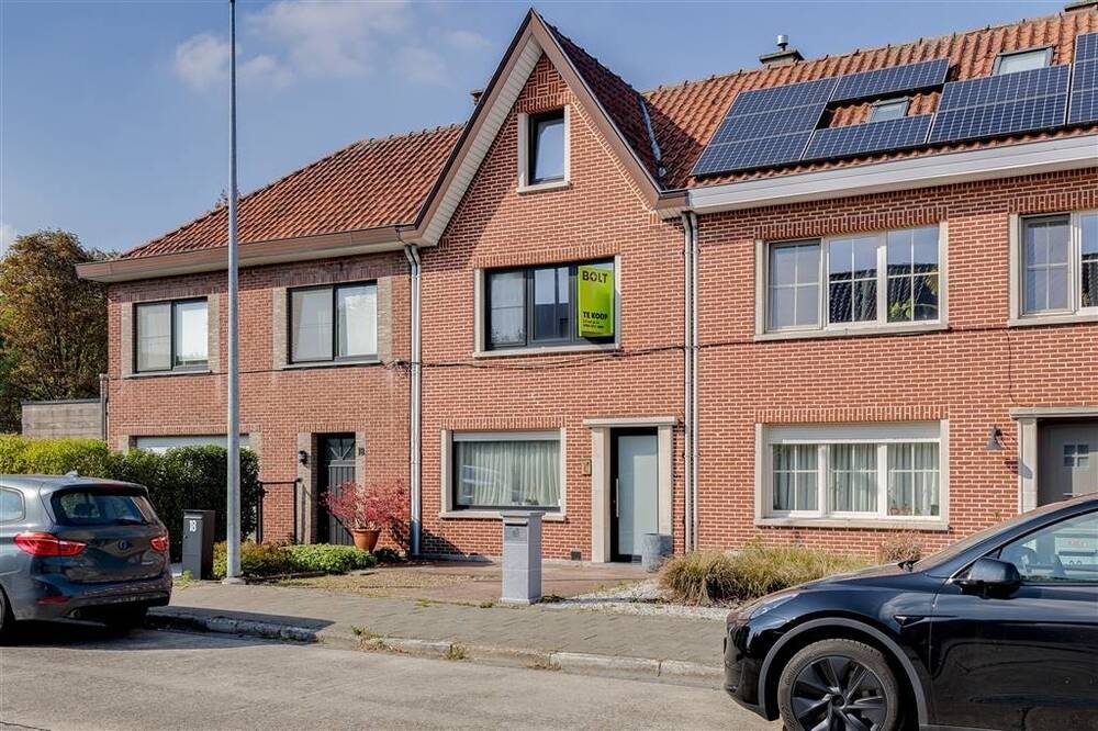 Huis te koop in Sint-Niklaas 9100 345000.00€ 3 slaapkamers 113.00m² - Zoekertje 590741