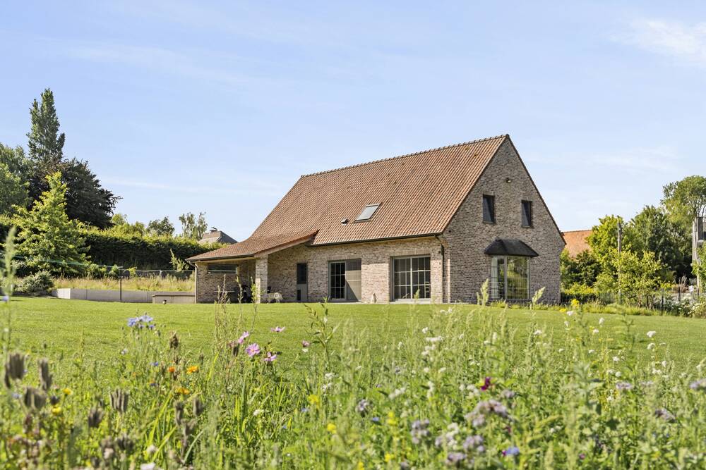 Huis te  koop in Brakel 9660 990000.00€ 6 slaapkamers 313.00m² - Zoekertje 591857