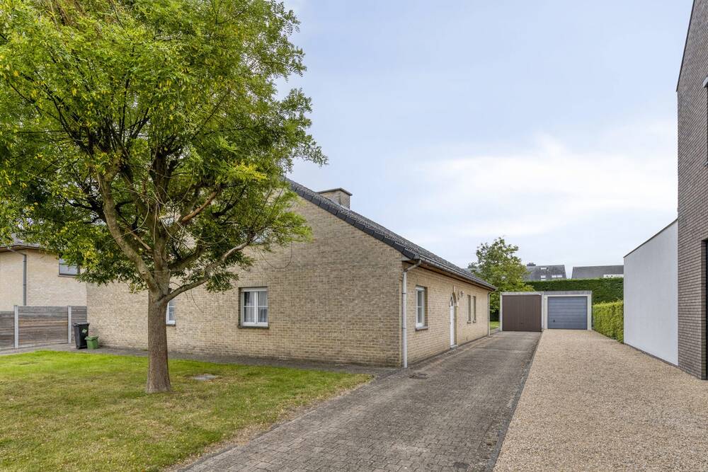 Bungalow te  koop in Erembodegem 9320 335000.00€ 2 slaapkamers 140.00m² - Zoekertje 592525
