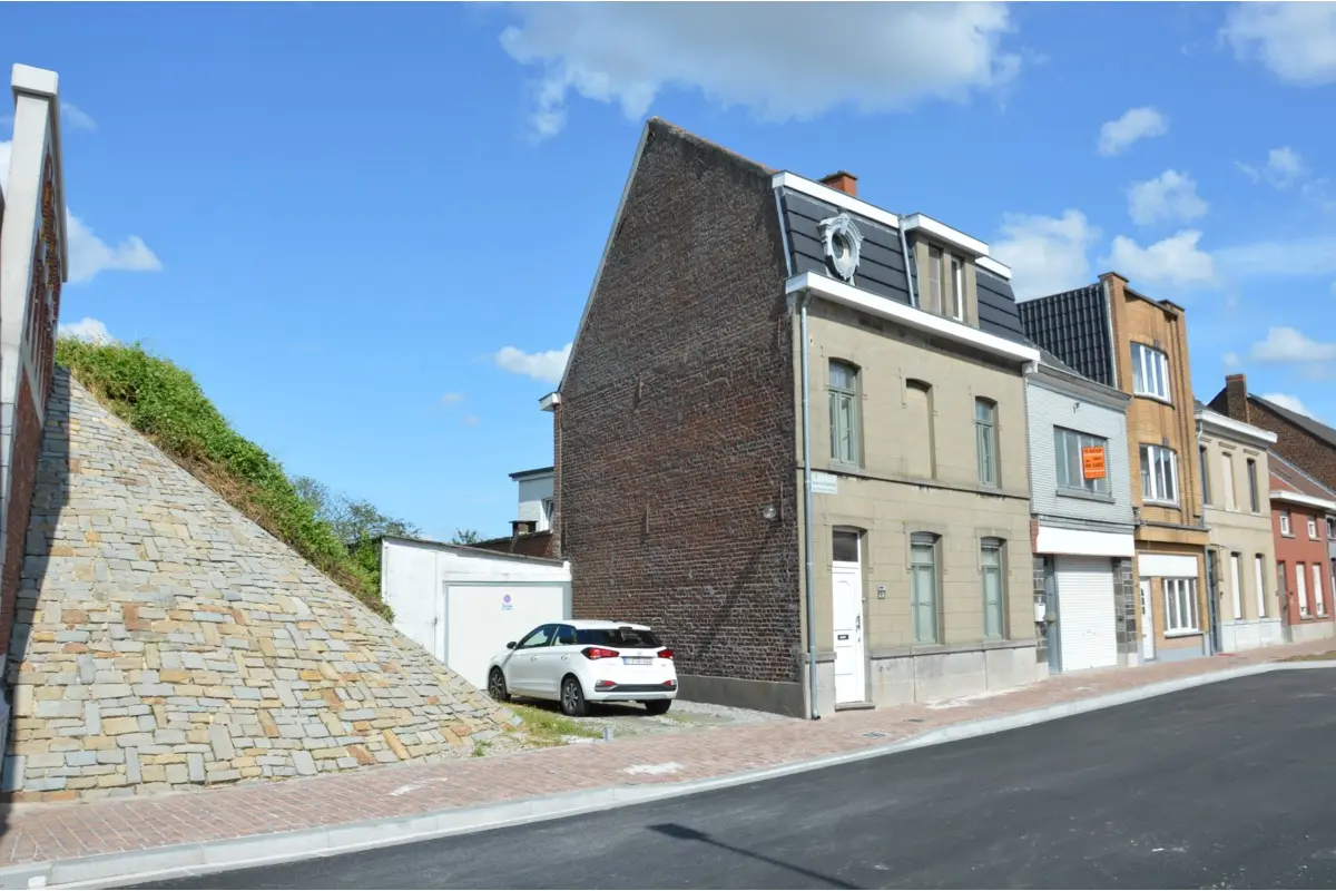 Huis te  in Ronse 9600 177500.00€ 3 slaapkamers 162.00m² - Zoekertje 592219