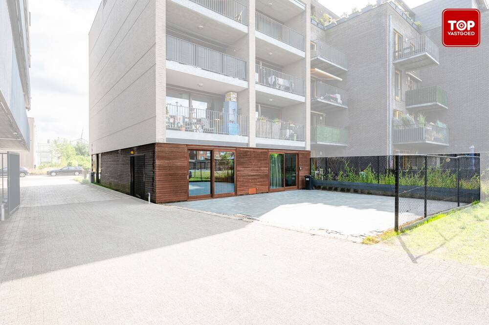 Handelszaak te  koop in Wondelgem 9032 349000.00€  slaapkamers 113.00m² - Zoekertje 593423