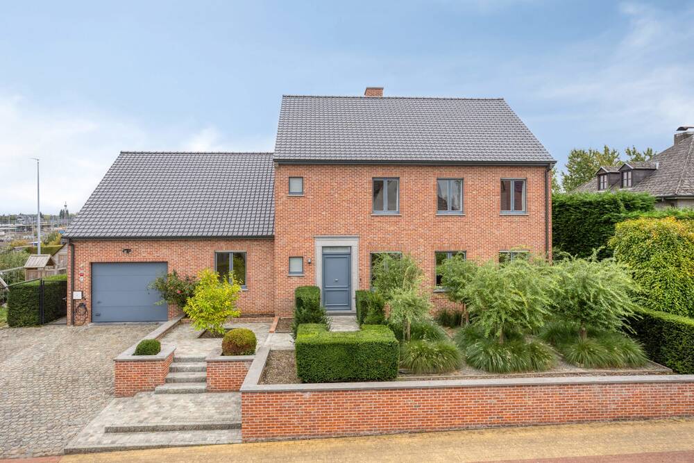Huis te koop in Denderleeuw 9470 595000.00€ 5 slaapkamers 380.00m² - Zoekertje 593906