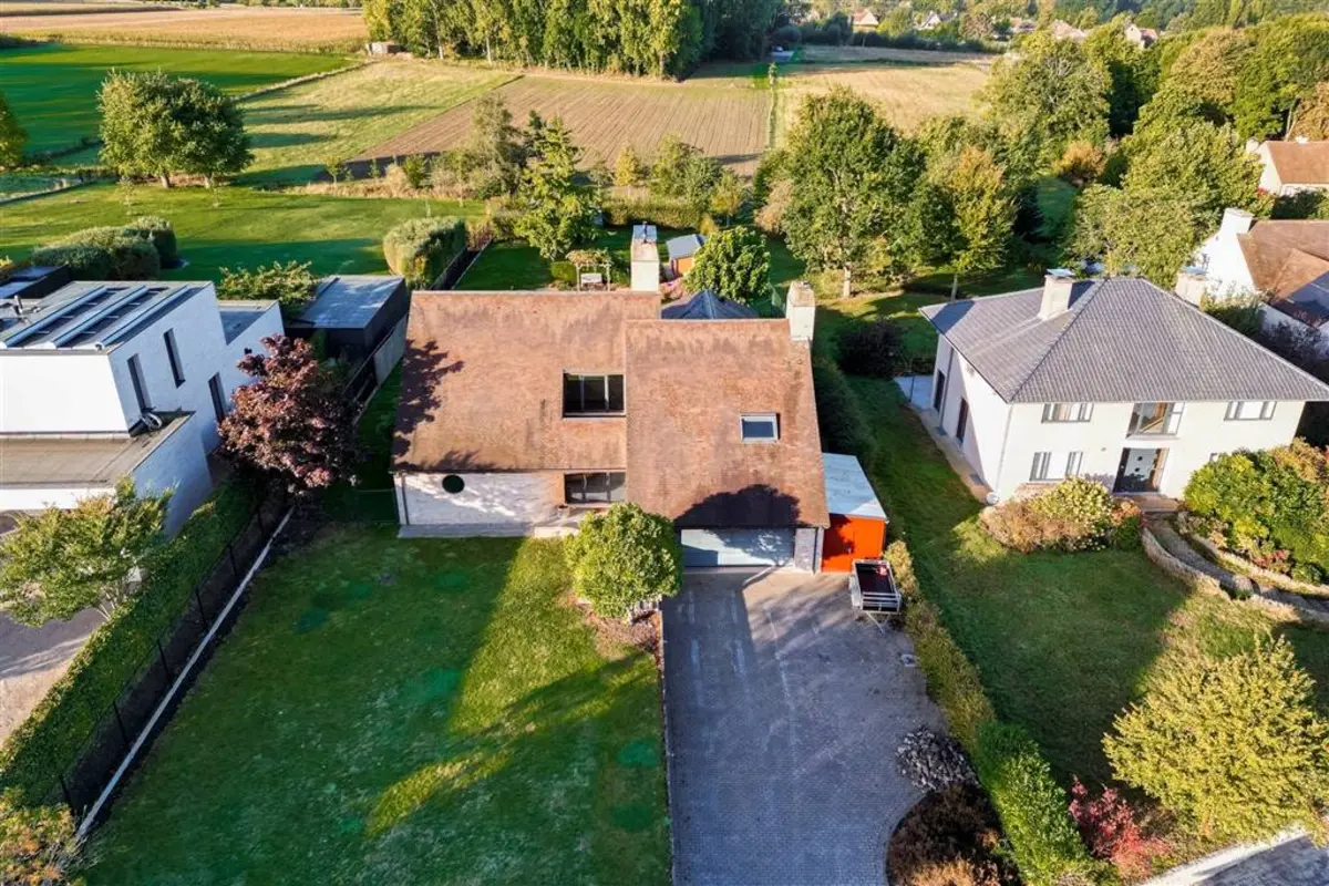 Huis te  koop in Oosterzele 9860 995000.00€ 6 slaapkamers 350.00m² - Zoekertje 593763