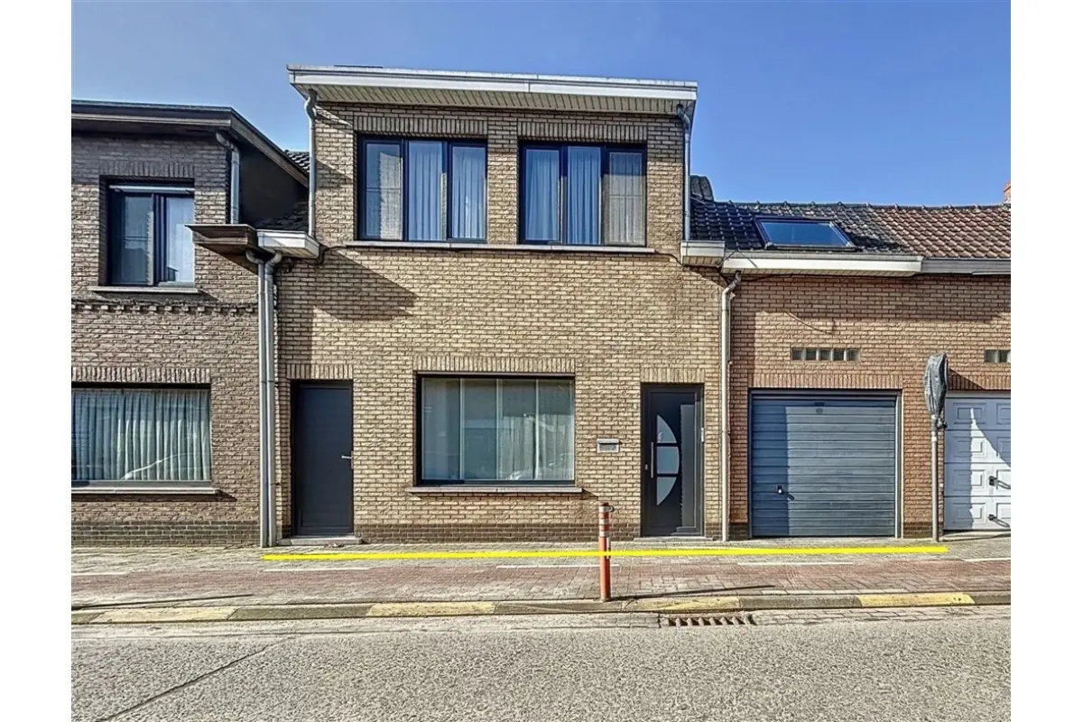 Huis te  koop in Sint-Gillis-Waas 9170 249000.00€ 3 slaapkamers 135.00m² - Zoekertje 594103