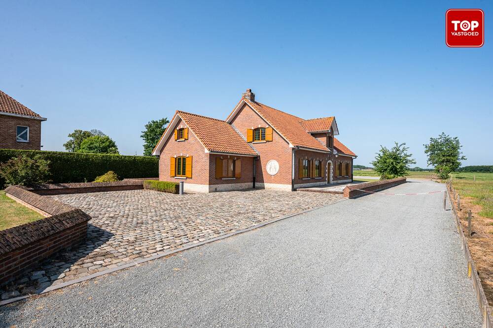 Huis te koop in Eeklo 9900 450000.00€ 4 slaapkamers 267.00m² - Zoekertje 596724