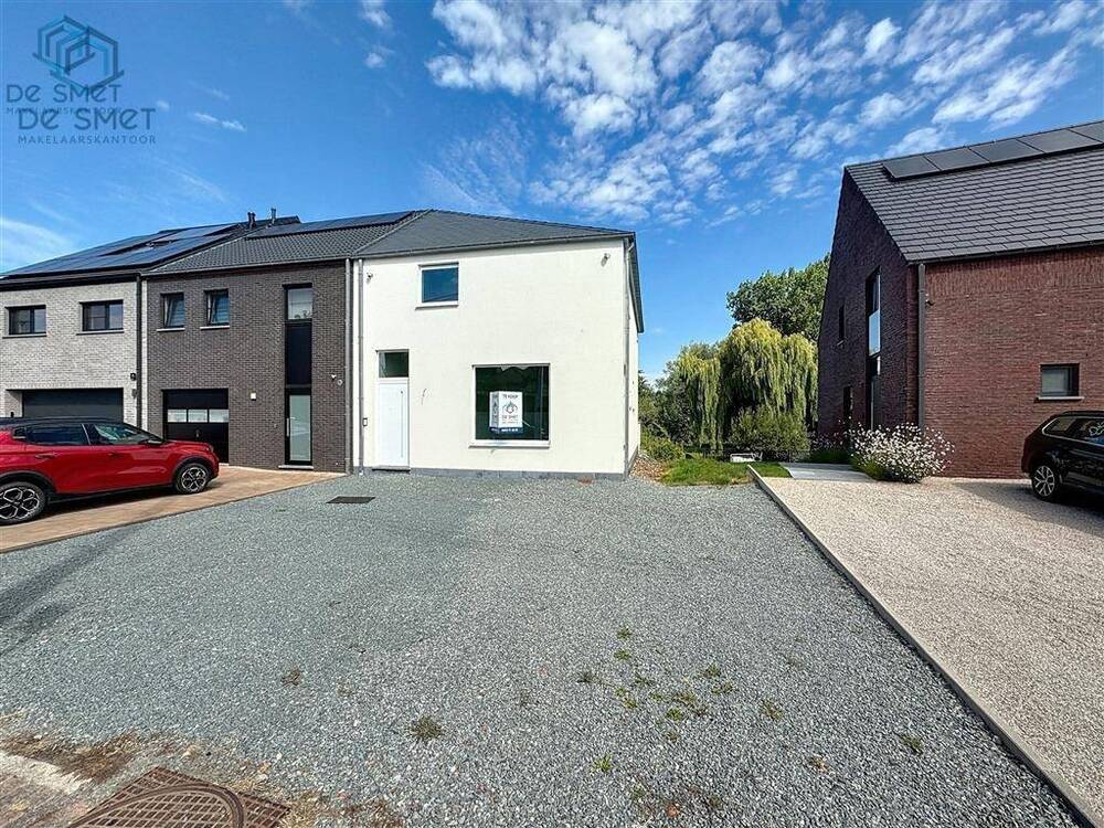 Huis te  koop in Zarlardinge 9500 425000.00€ 3 slaapkamers 170.00m² - Zoekertje 597209