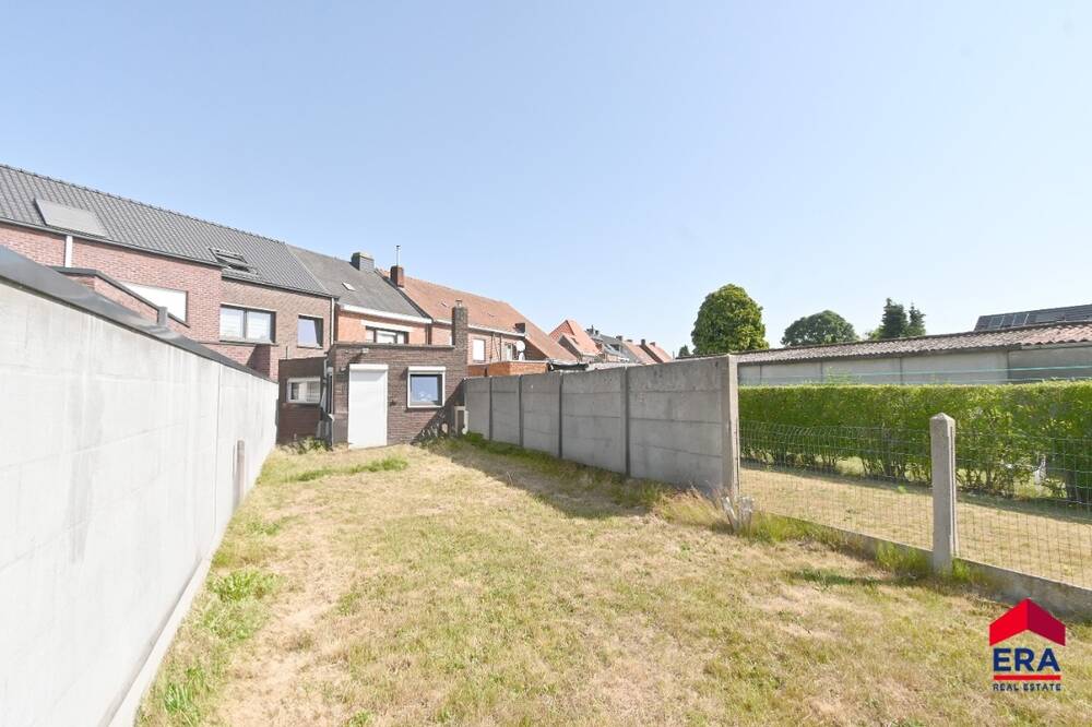 Huis te koop in Eeklo 9900 330000.00€ 4 slaapkamers 137.00m² - Zoekertje 597945