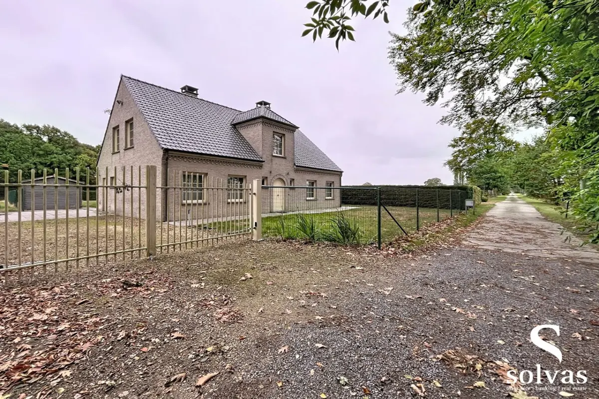 Villa te  in Aalter 9880 1350.00€ 3 slaapkamers 187.00m² - Zoekertje 599250