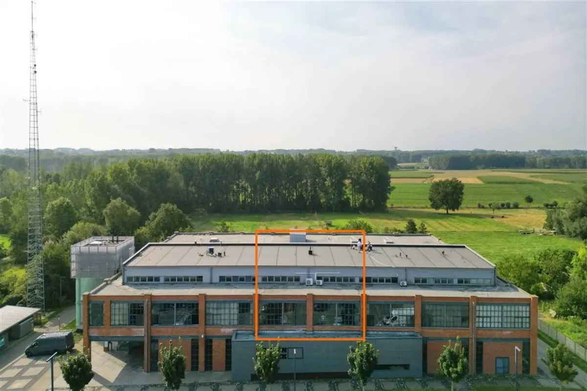 Loft te  koop in Herzele 9550 699000.00€  slaapkamers 311.00m² - Zoekertje 598935