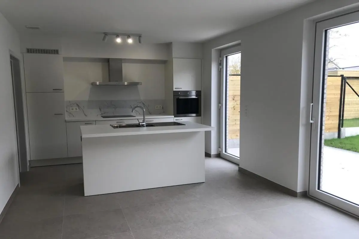 Huis te  huur in Erembodegem 9320 1450.00€ 3 slaapkamers 150.00m² - Zoekertje 599206