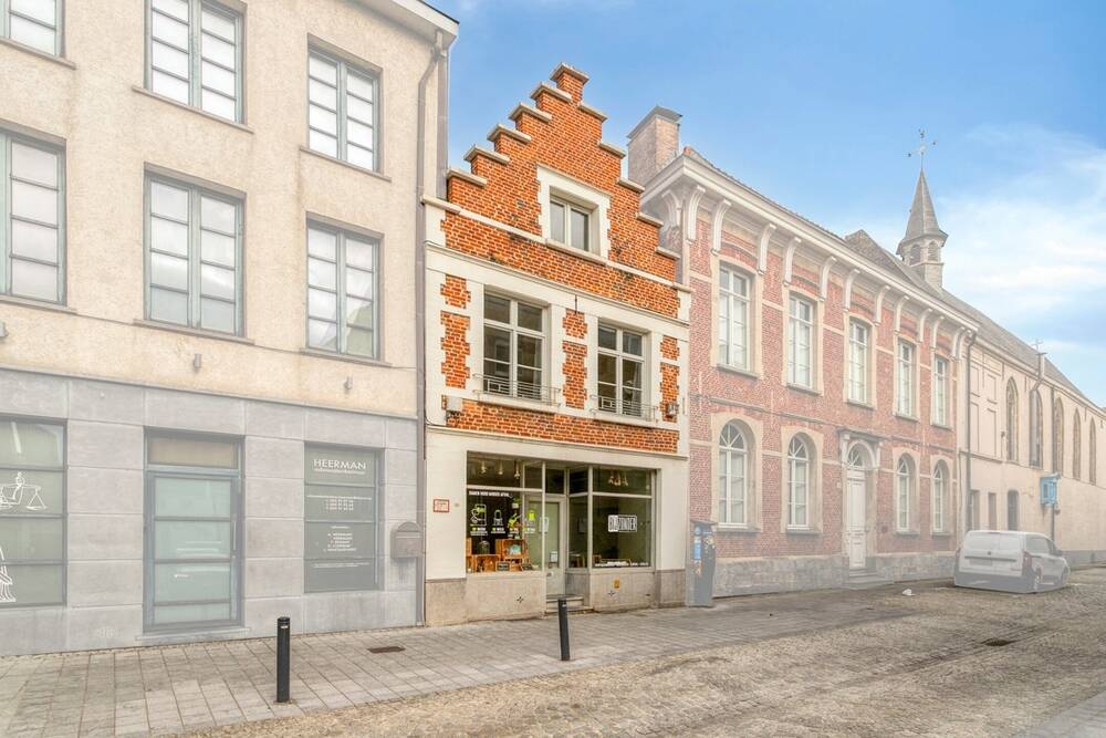 Handelszaak te koop in Oudenaarde 9700 320000.00€ 3 slaapkamers 213.00m² - Zoekertje 599390