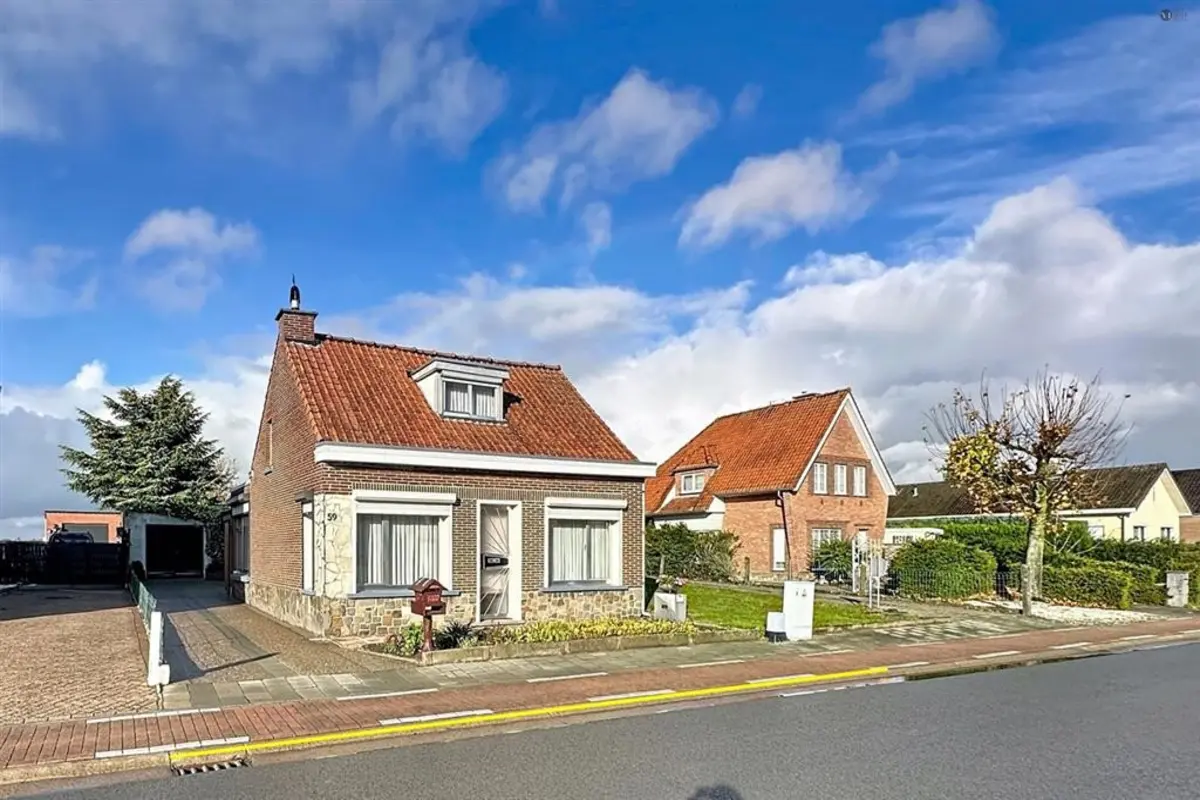 Huis te  koop in Sint-Pauwels 9170 225000.00€ 2 slaapkamers 124.00m² - Zoekertje 601150