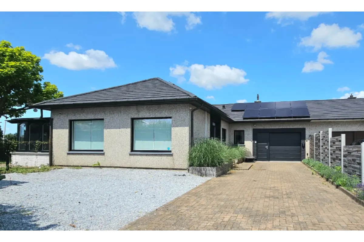 Huis te  koop in Zelzate 9060 468000.00€ 4 slaapkamers 209.00m² - Zoekertje 599386