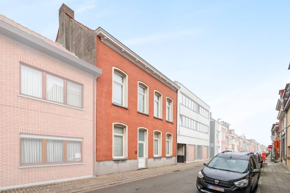 Huis te koop in Sint-Niklaas 9100 599000.00€ 7 slaapkamers 278.00m² - Zoekertje 600181