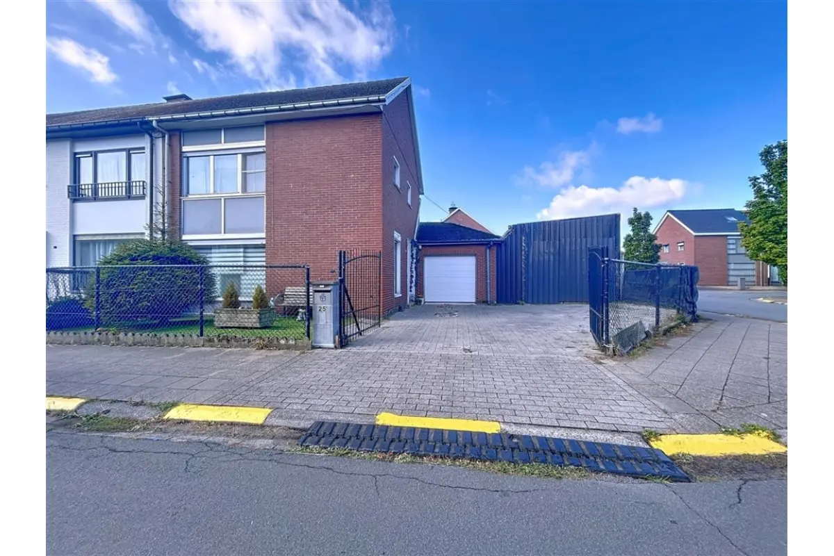 Huis te  koop in Kieldrecht 9130 265000.00€ 3 slaapkamers 182.00m² - Zoekertje 599289