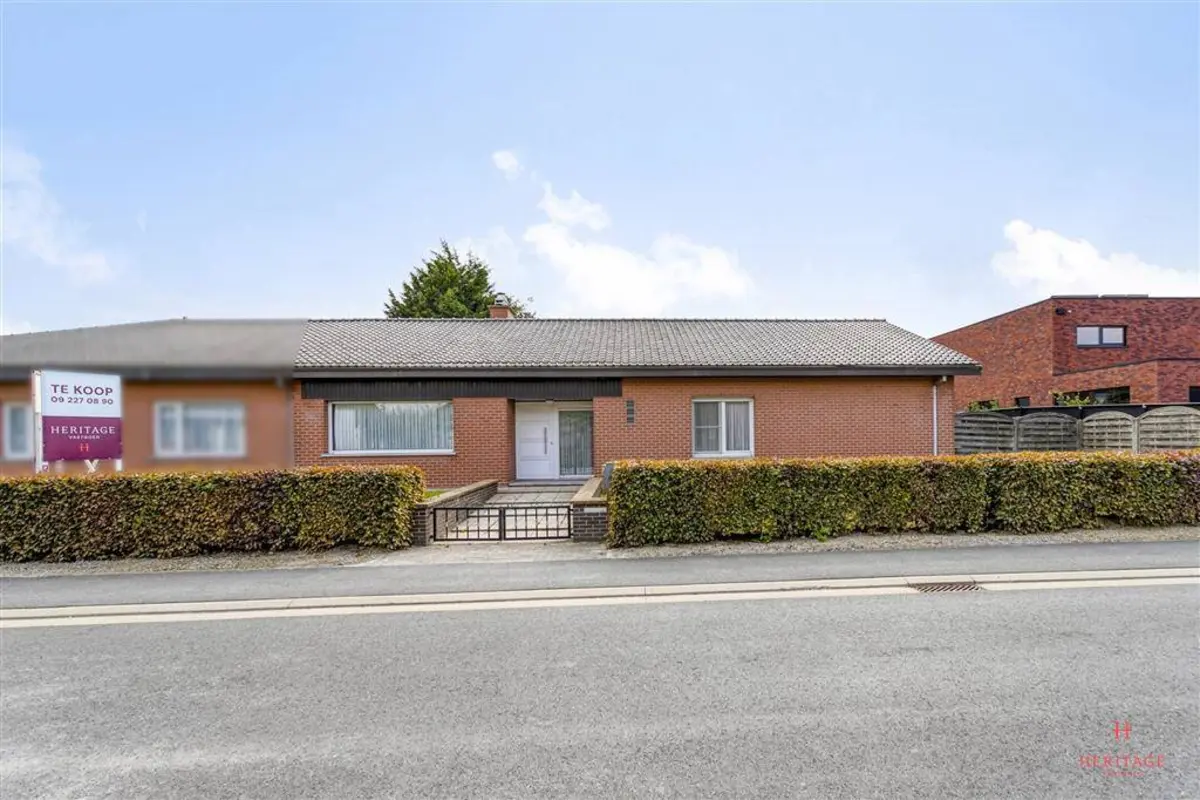 Huis te  koop in Knesselare 9910 298000.00€ 3 slaapkamers 162.00m² - Zoekertje 601118