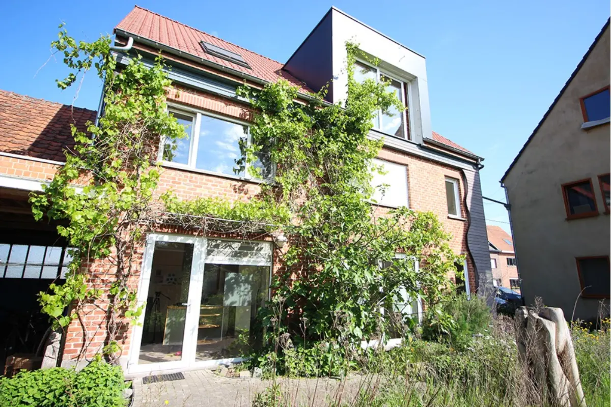 Huis te  koop in Lebbeke 9280 523000.00€ 5 slaapkamers 240.00m² - Zoekertje 602096