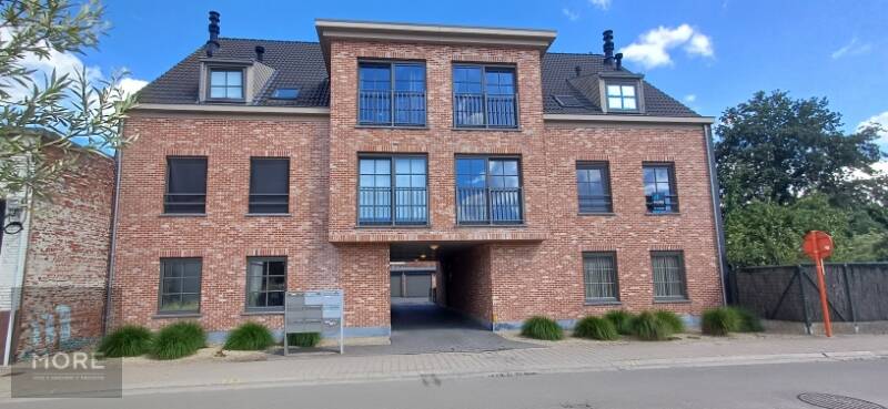 Appartement te  koop in Eeklo 9900 191000.00€ 1 slaapkamers m² - Zoekertje 601908