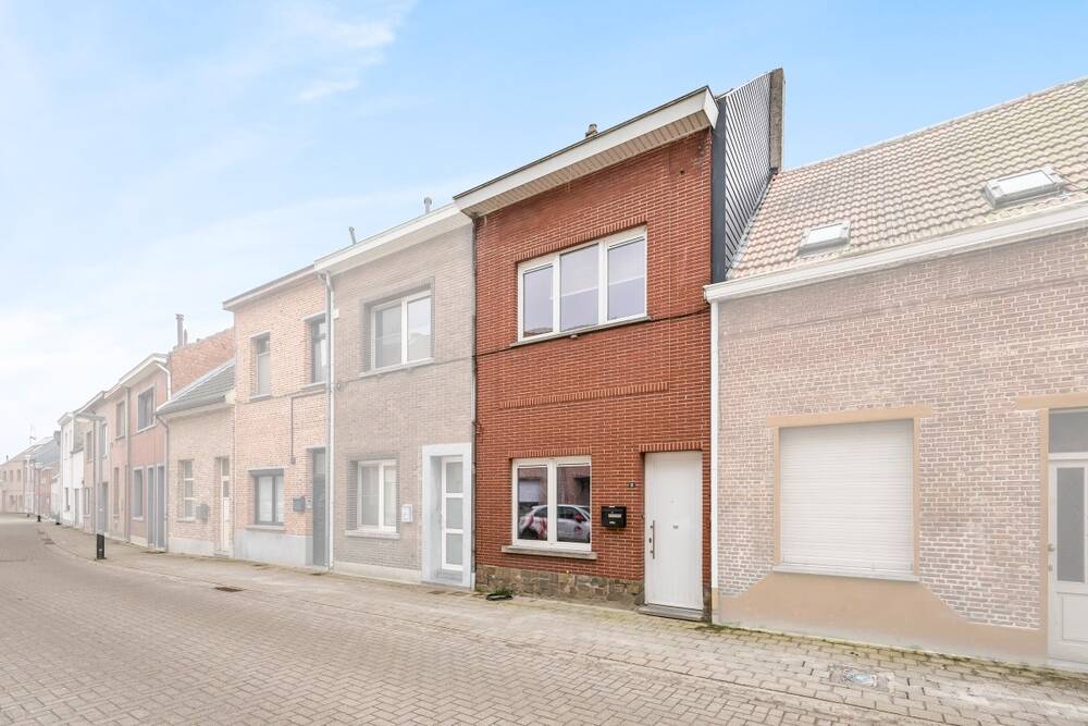 Huis te koop in Kruibeke 9150 215000.00€ 3 slaapkamers 197.00m² - Zoekertje 602371