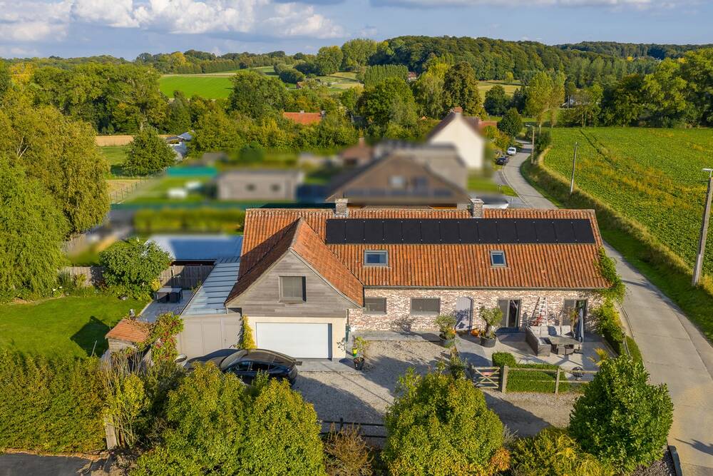 Bungalow te  koop in Maarkedal 9680 690000.00€ 3 slaapkamers 324.00m² - Zoekertje 603060