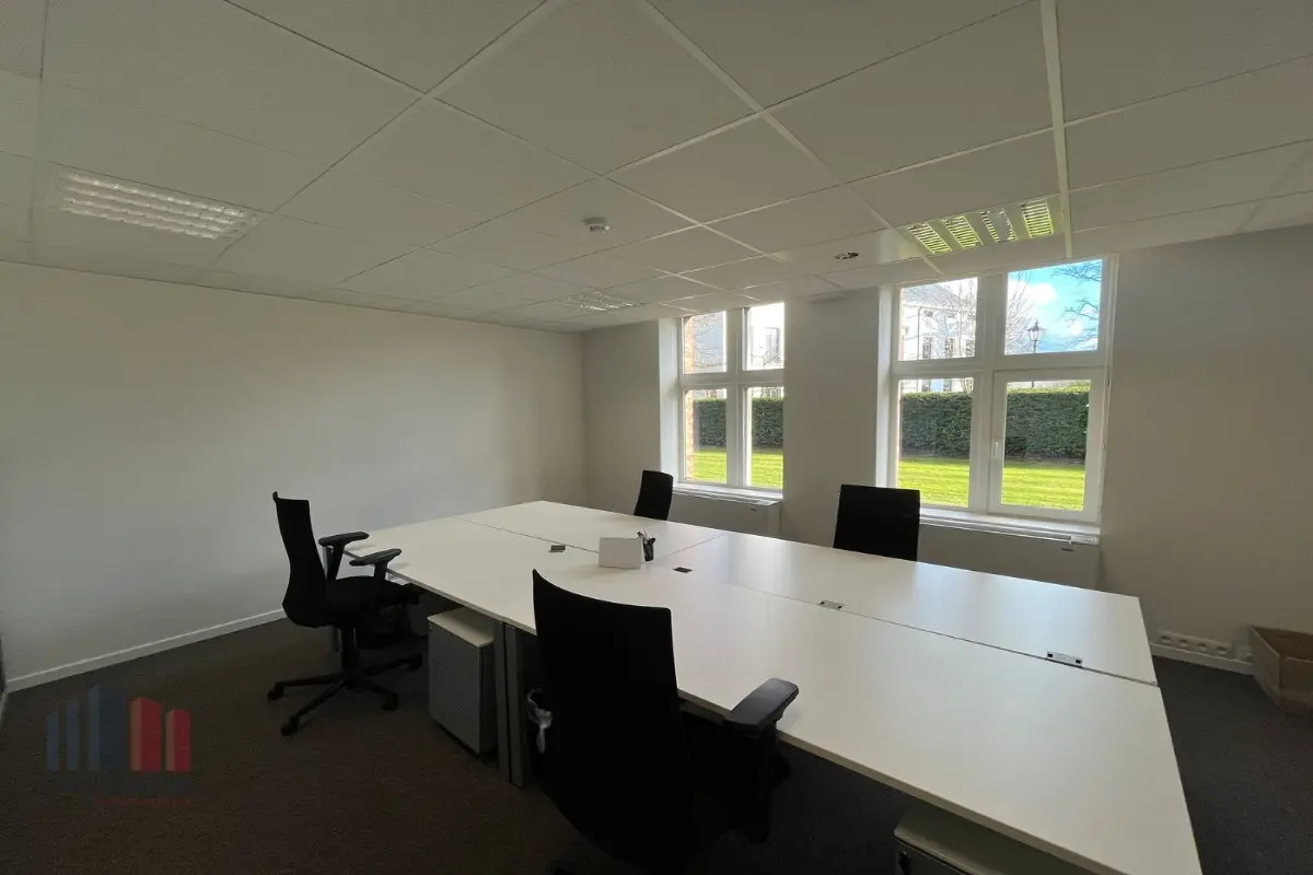 Handelszaak te  huur in Merelbeke 9820 795.00€  slaapkamers 18.00m² - Zoekertje 604212