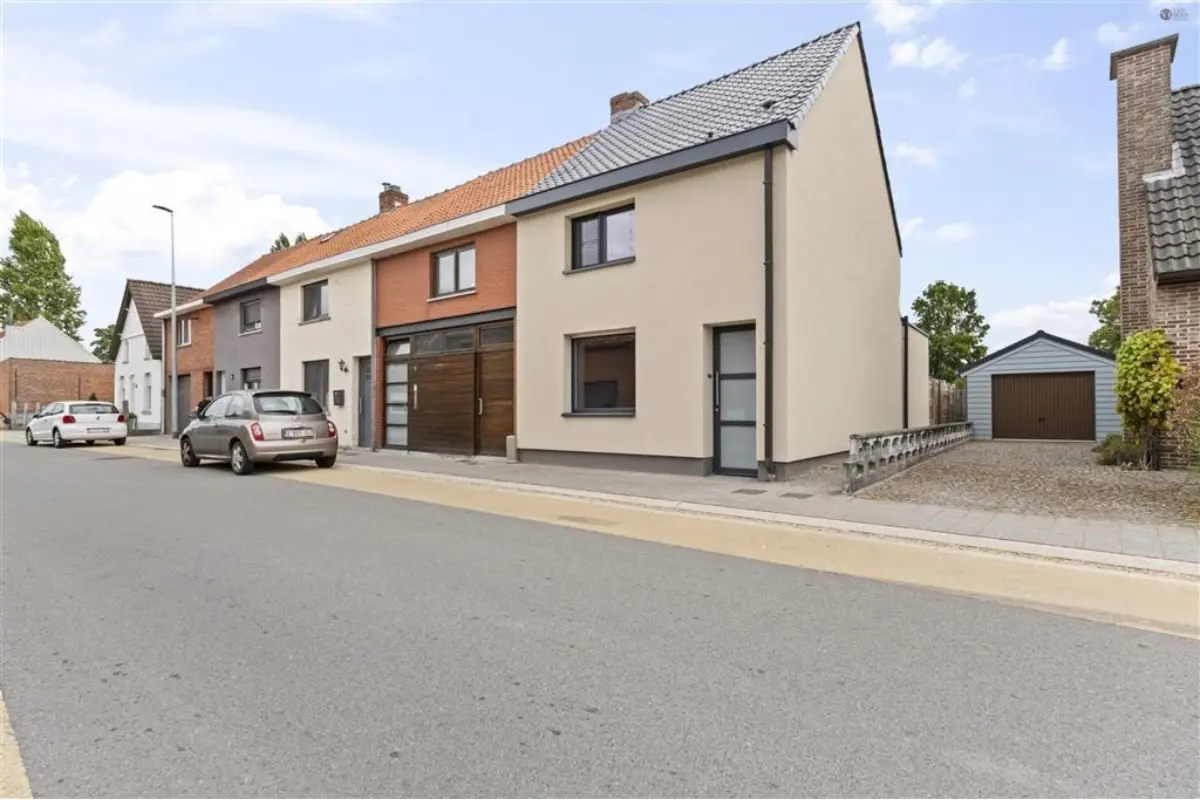 Huis te  koop in Stekene 9190 315000.00€ 2 slaapkamers m² - Zoekertje 605468