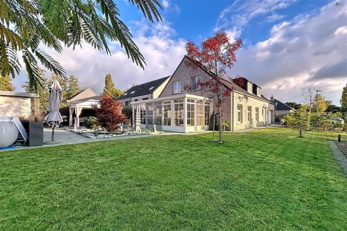 Huis te  koop in Sint-Pauwels 9170 565000.00€ 3 slaapkamers 208.00m² - Zoekertje 607441