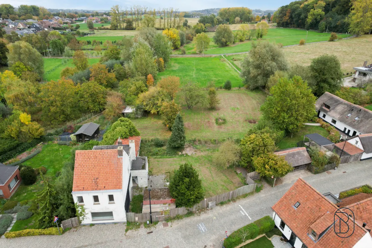Huis te  koop in Melden 9700 565000.00€ 2 slaapkamers 200.00m² - Zoekertje 605837