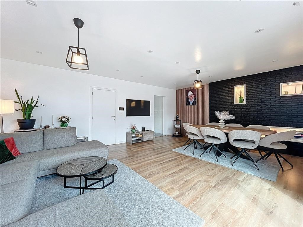 Huis te koop in Sint-Niklaas 9100 375000.00€ 3 slaapkamers 237.00m² - Zoekertje 605972