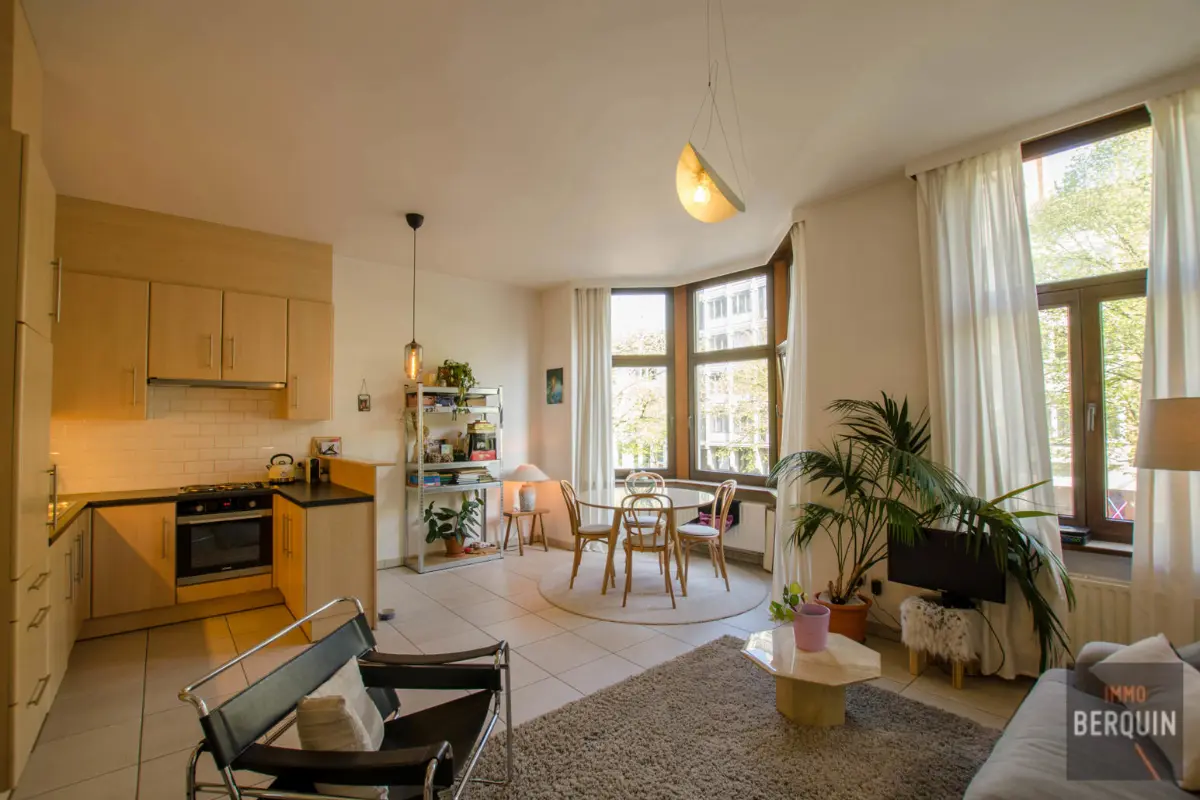 Appartement te huur in Gent 9000 895.00€ 1 slaapkamers m² - Zoekertje 607217