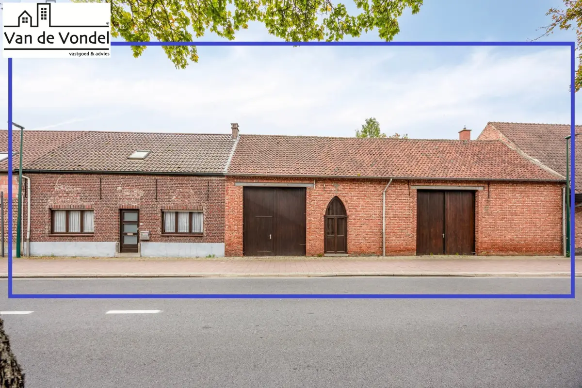 Huis te  koop in Aalst 9300 549000.00€ 2 slaapkamers 415.00m² - Zoekertje 606586