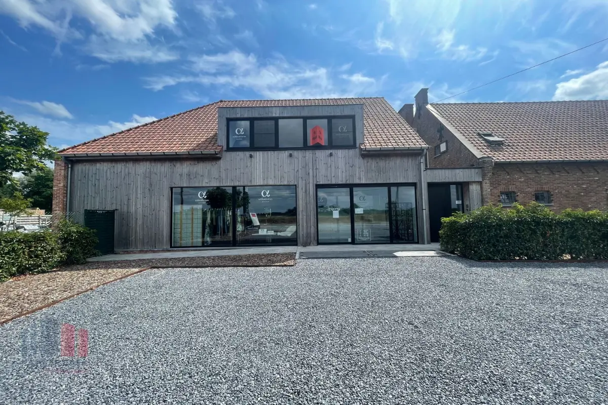 Handelszaak te huur in Deinze 9800 1250.00€ slaapkamers 130.00m² - Zoekertje 606316