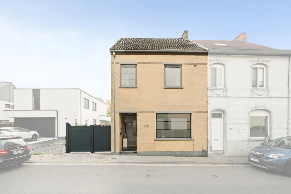 Huis te  koop in Erembodegem 9320 399000.00€ 3 slaapkamers 198.00m² - Zoekertje 606823