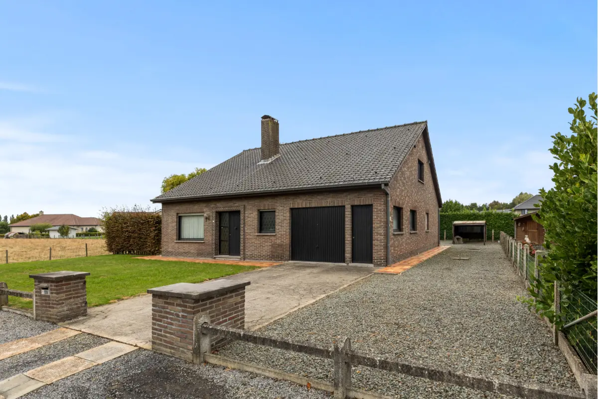 Huis te  koop in Aalter 9880 345000.00€ 2 slaapkamers 156.00m² - Zoekertje 607618