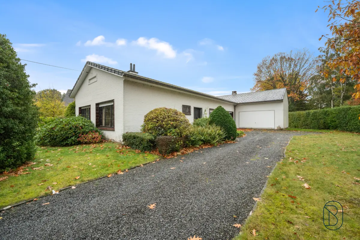 Bungalow te  koop in Ronse 9600 280000.00€ 3 slaapkamers 215.00m² - Zoekertje 608116