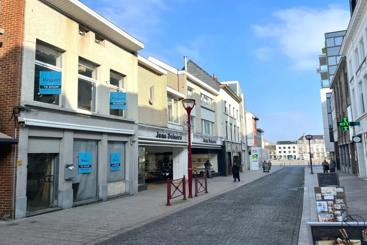 Huis te koop in Ronse 9600 125000.00€ 2 slaapkamers 200.00m² - Zoekertje 608115