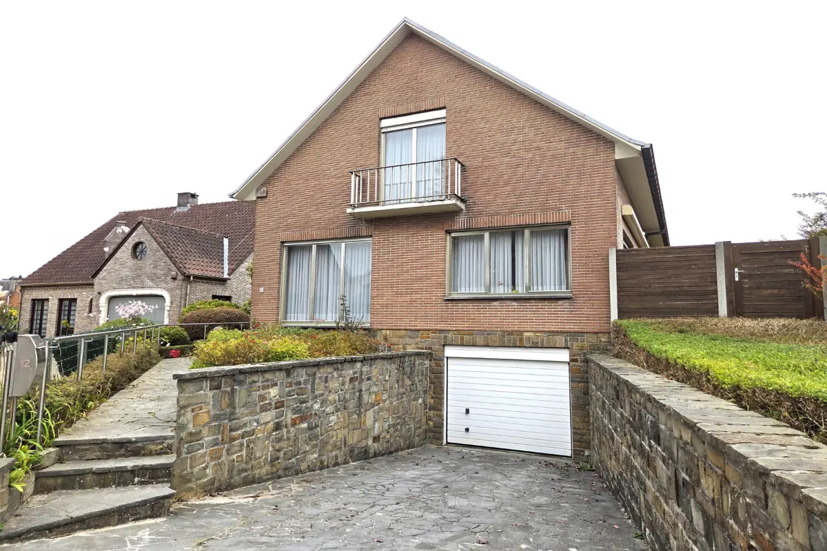 Villa te  in Dilbeek 1700 469000.00€ 4 slaapkamers 170.00m² - Zoekertje 608525