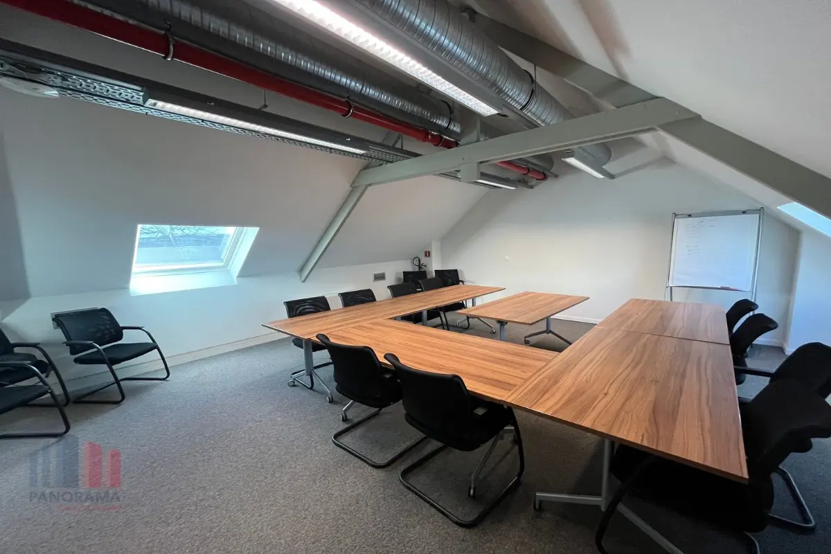 Handelszaak te  huur in Merelbeke 9820 877.00€  slaapkamers 20.00m² - Zoekertje 608851