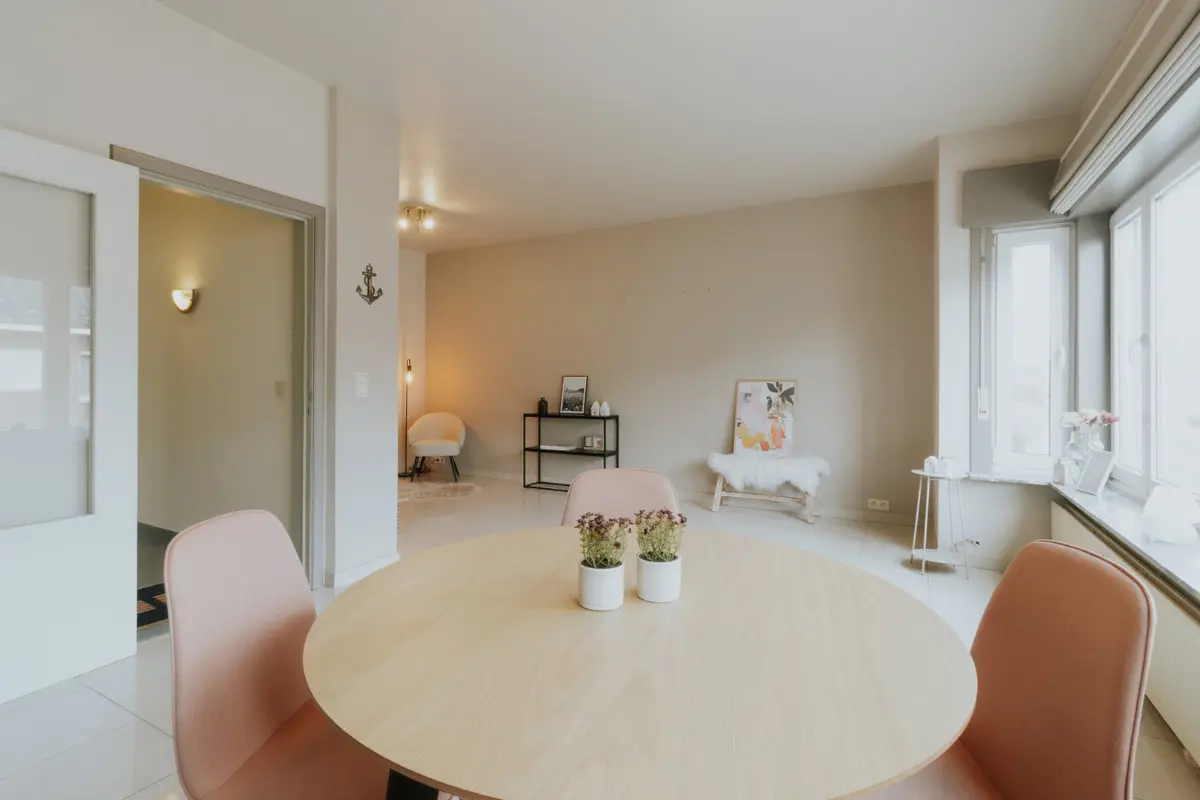 Appartement te  koop in Ronse 9600 160000.00€ 2 slaapkamers 101.00m² - Zoekertje 608990
