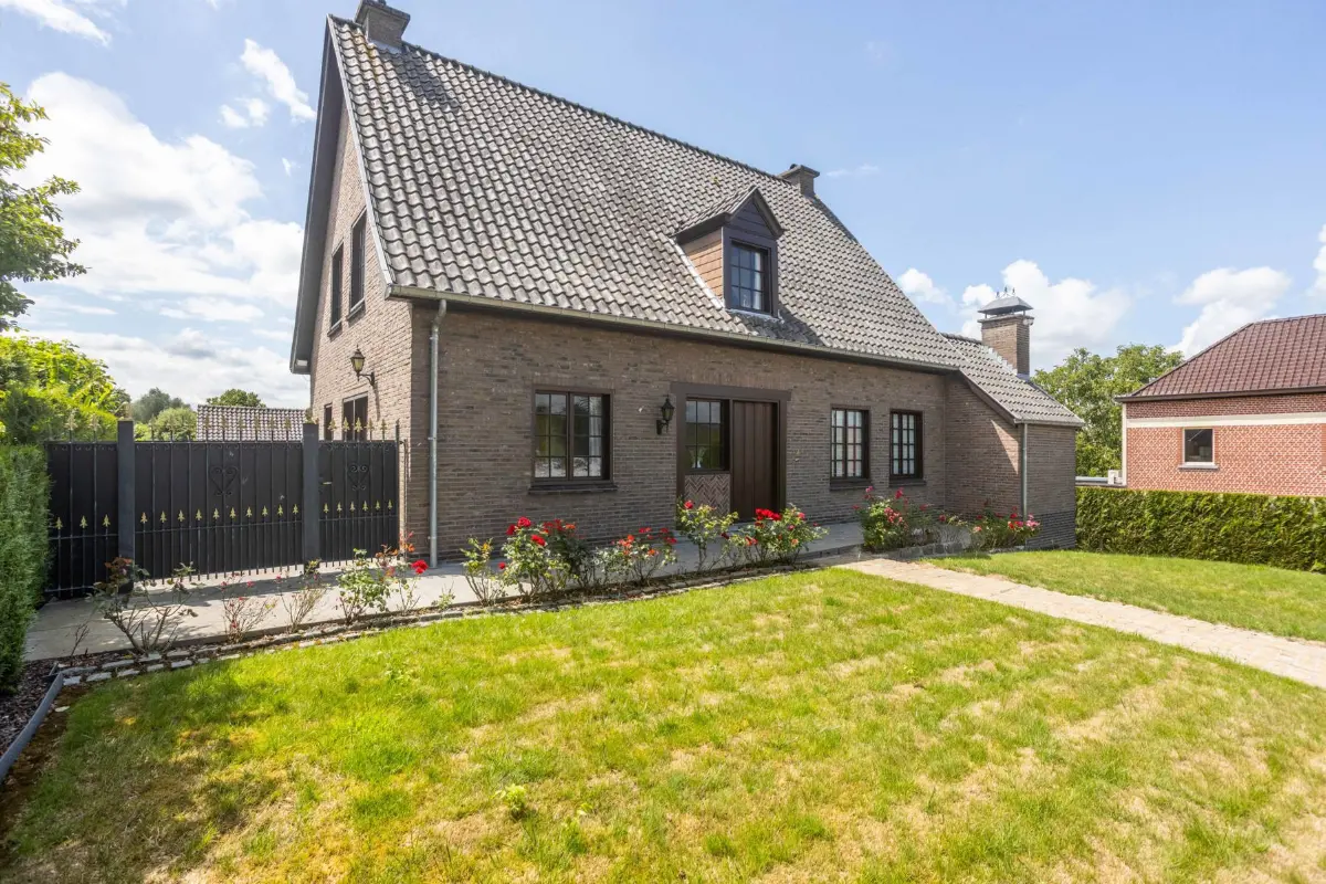 Huis te  koop in Geraardsbergen 9500 599000.00€ 3 slaapkamers 279.00m² - Zoekertje 609177