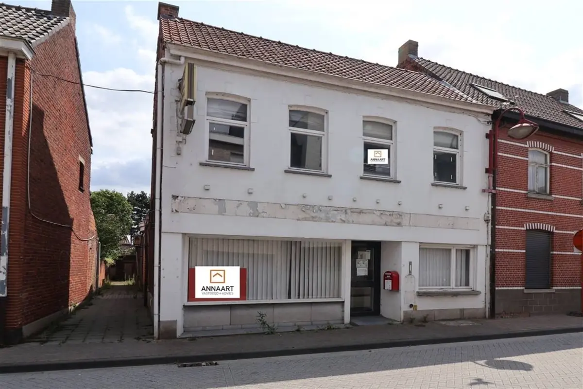 Handelszaak te  in Assenede 9960 239000.00€ 2 slaapkamers 153.00m² - Zoekertje 609089