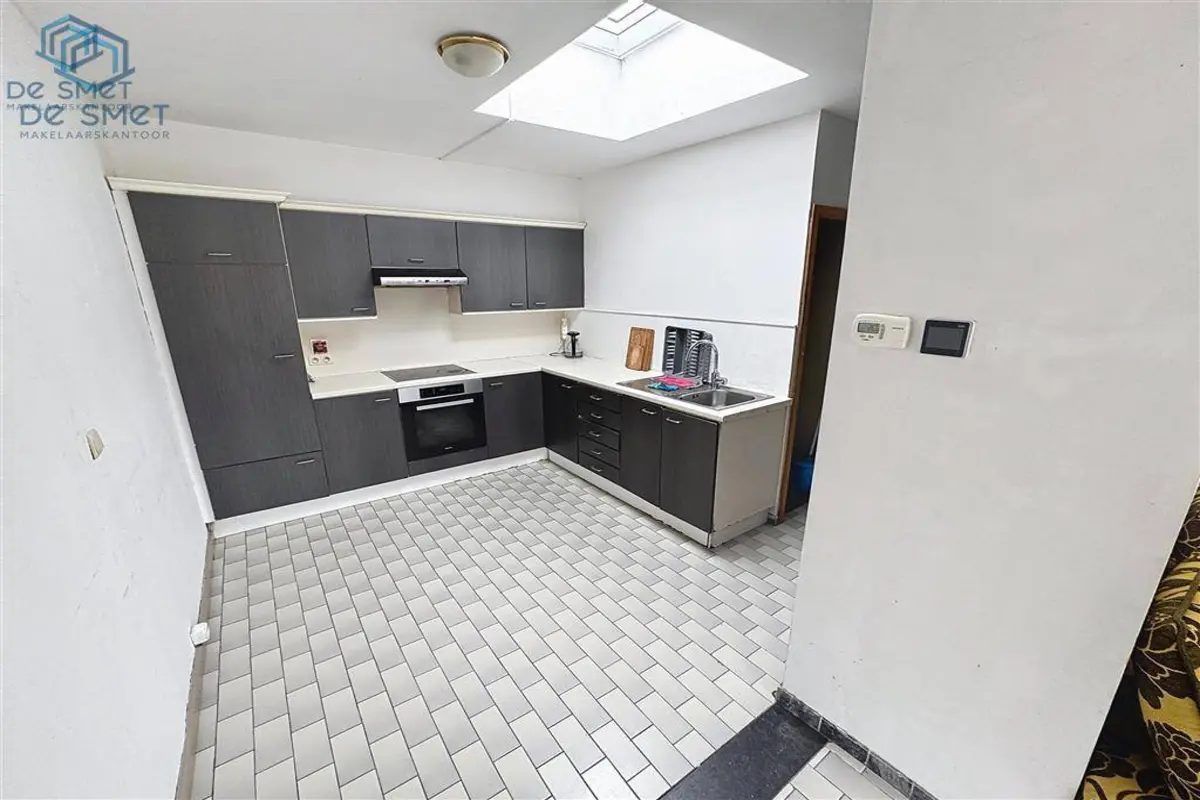 Appartement te koop in Geraardsbergen 9500 145000.00€ 1 slaapkamers 170.00m² - Zoekertje 609957