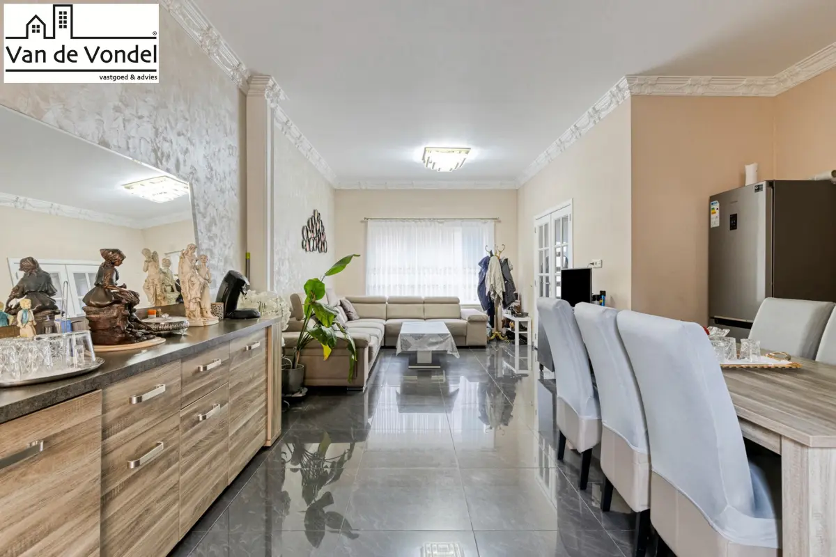 Huis te  koop in Aalst 9300 329000.00€ 3 slaapkamers 195.00m² - Zoekertje 610472