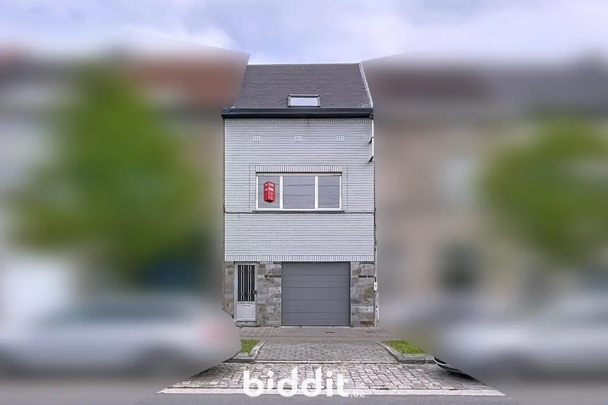 Huis te  koop in Gentbrugge 9050 160000.00€ 3 slaapkamers m² - Zoekertje 610401