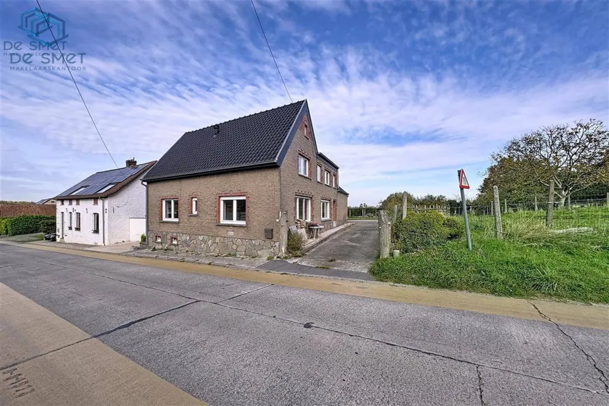 Huis te  in Deftinge 9570 225000.00€ 3 slaapkamers 317.00m² - Zoekertje 611948